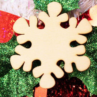 25 Snowflake Wood Christmas Ornaments DIY Wooden Christmas Crafts