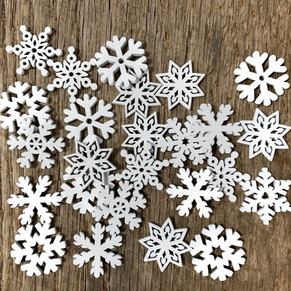 25 SMALL Snowflake Wood Christmas Ornament Supplies DIY Wooden Christmas  Crafts to Paint On 1 Inch Snowflakes 